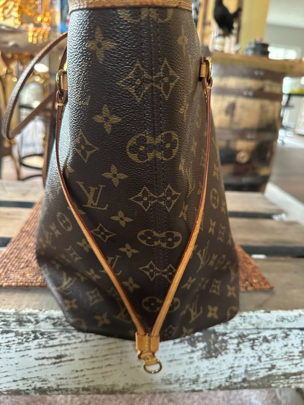 Louis Vuitton Neverfull GM Monogram tote - Picture 9 of 16